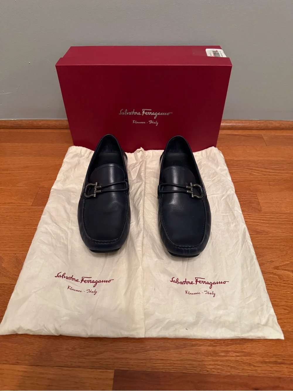 Salvatore Ferragamo Men’s Navy Leather Loafers Size 9